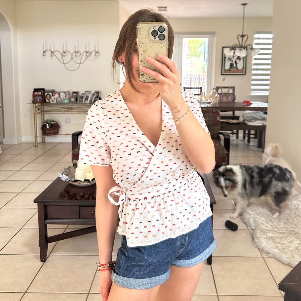- casual top